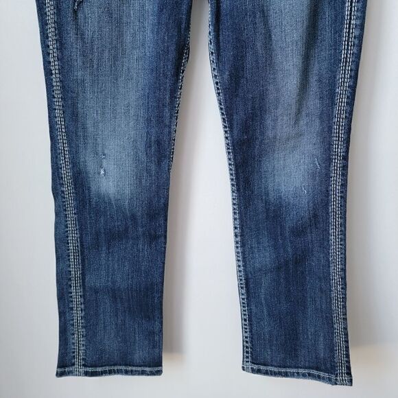 Silver JEANS Co. Distressed Twisted Capri Low Rise Medium Wash Denim Size 28 - Picture 9 of 11